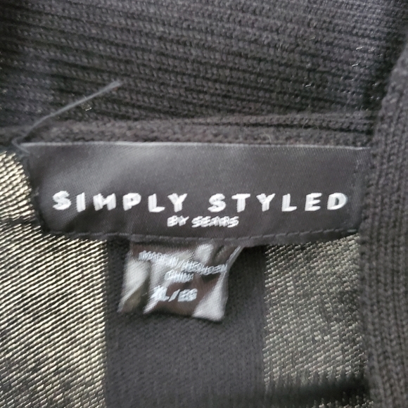 Simply Styled - Picture 3 of 3